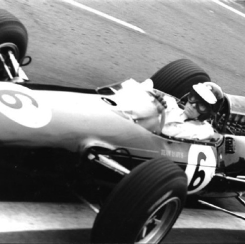 Sur le fil du rasoir à Charade pour le GP de France... Sur le fil du rasoir à Charade pour le GP de France...